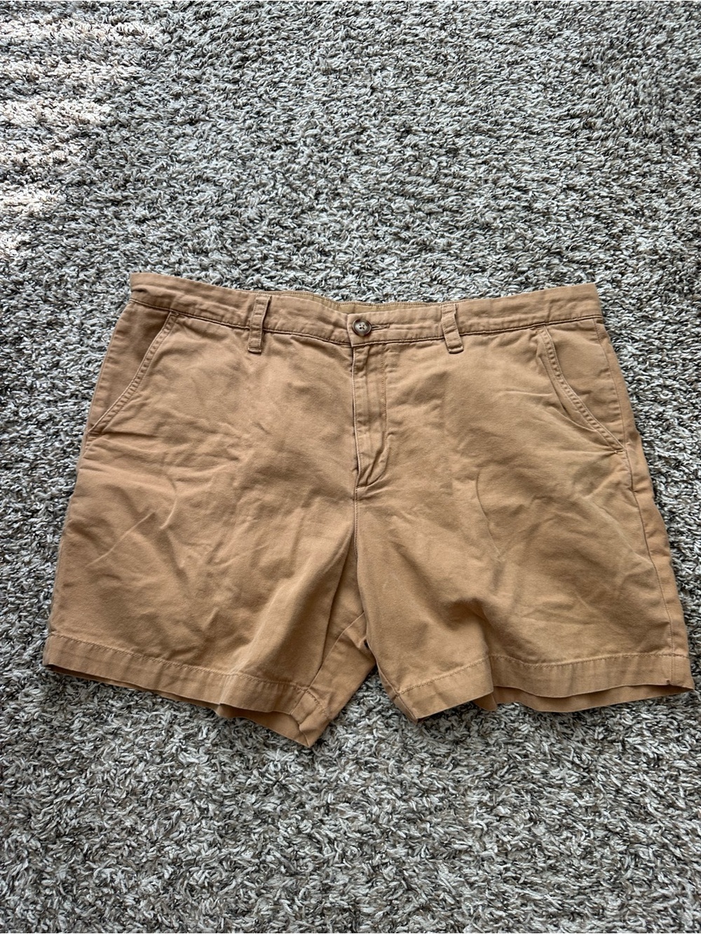 chubbies Men's Light Brown Flat-Front Shorts